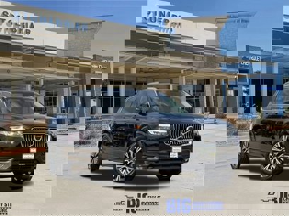 Used 2022 Volvo XC90 T6 Momentum w/ Advanced Package