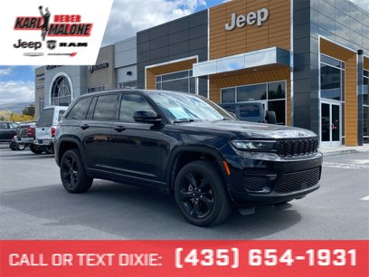 Used 2022 Jeep Grand Cherokee Altitude