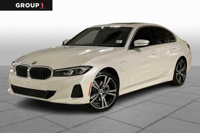 Used 2024 BMW 330e w/ Convenience Package