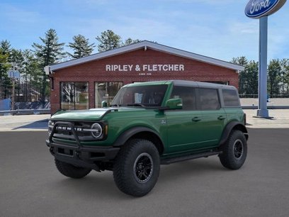 New 2024 Ford Bronco Outer Banks w/ Sasquatch Package