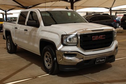 Used 2017 GMC Sierra 1500 2WD Crew Cab w/ Sierra Convenience Package