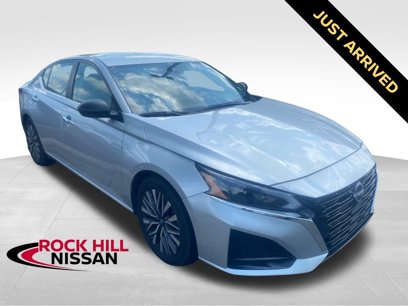Used 2024 Nissan Altima 2.5 SV