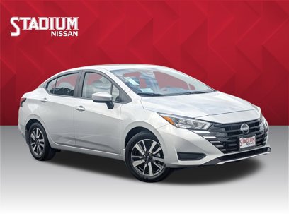 New 2025 Nissan Versa SV w/ Trunk Package