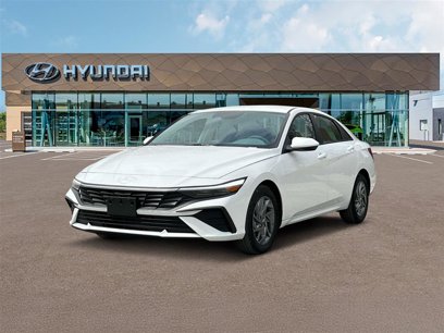 New 2024 Hyundai Elantra SEL