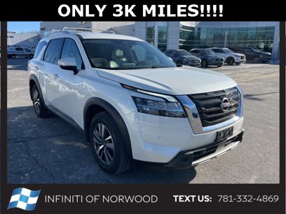 Used 2024 Nissan Pathfinder SL