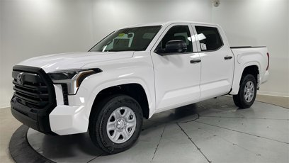 New 2025 Toyota Tundra SR