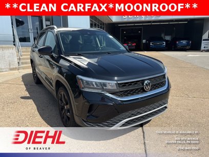 Used 2022 Volkswagen Taos SE w/ Panoramic Sunroof Package