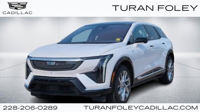 New 2025 Cadillac Optiq Luxury 1