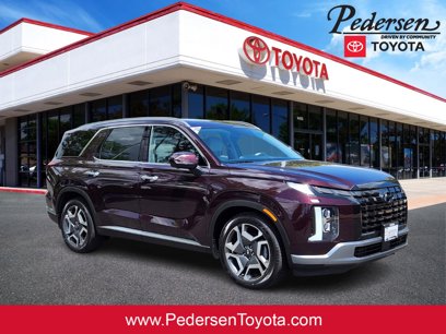 Used 2023 Hyundai Palisade Limited w/ Cargo Package