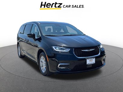 Used 2024 Chrysler Pacifica Touring-L