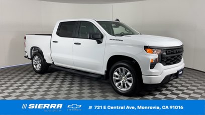 New 2025 Chevrolet Silverado 1500 Custom w/ LPO, Dark Essentials Package