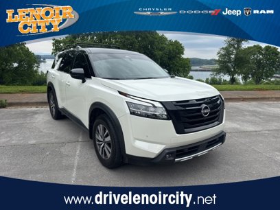 Used 2022 Nissan Pathfinder SL w/ SL Black Package