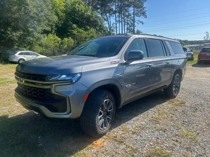 Used 2021 Chevrolet Suburban Z71 w/ Z71 Signature Package