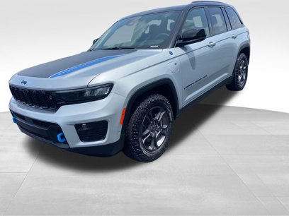 Used 2024 Jeep Grand Cherokee Trailhawk w/ Advanced Protech Group II