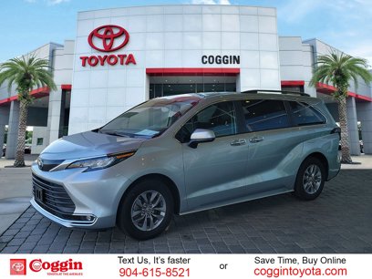Used 2023 Toyota Sienna XLE