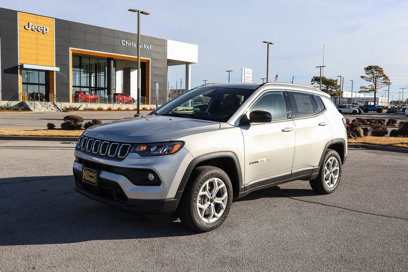 New 2025 Jeep Compass Latitude w/ Convenience Group