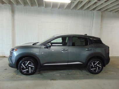 New 2025 Nissan Kicks SV