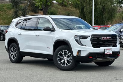 New 2025 GMC Acadia AT4