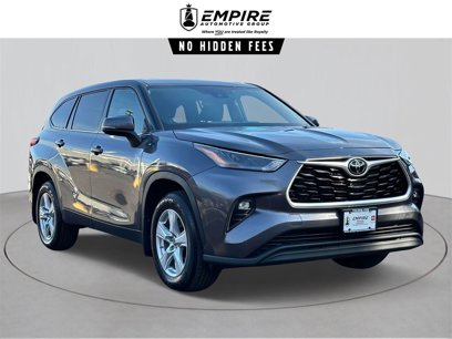 Used 2022 Toyota Highlander LE