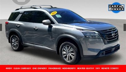 Used 2024 Nissan Pathfinder SV w/ SV Premium Package