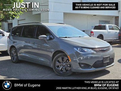 Used 2020 Chrysler Pacifica Limited w/ Advanced Safetytec Group