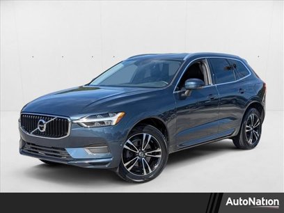 Used 2019 Volvo XC60 T5 Momentum w/ Premium Package