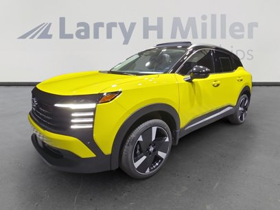 New 2025 Nissan Kicks SR