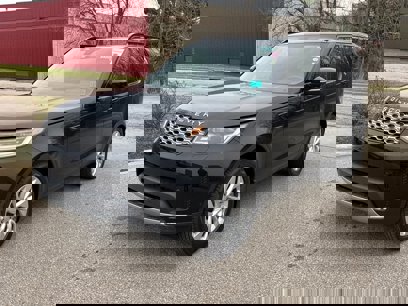 New 2025 Land Rover Discovery S
