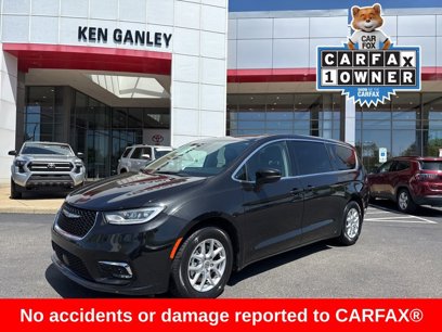 Used 2023 Chrysler Pacifica Touring-L
