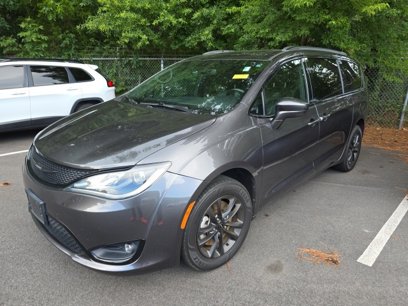 Used 2020 Chrysler Pacifica Touring-L