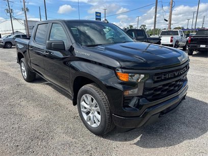 New 2025 Chevrolet Silverado 1500 Custom