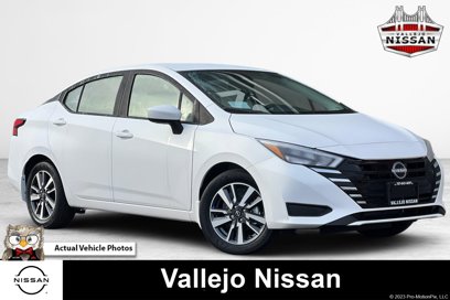 New 2025 Nissan Versa SV w/ Trunk Package