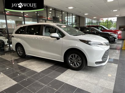 Certified 2024 Toyota Sienna LE