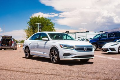 Used 2022 Volkswagen Passat 2.0T SE