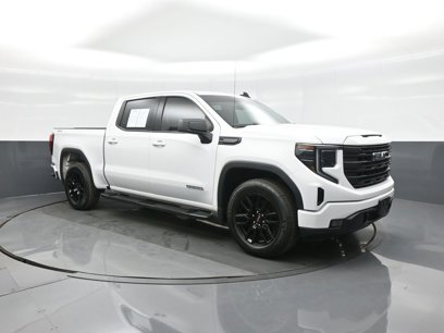 Used 2022 GMC Sierra 1500 Elevation w/ LPO, Elevation Black Package