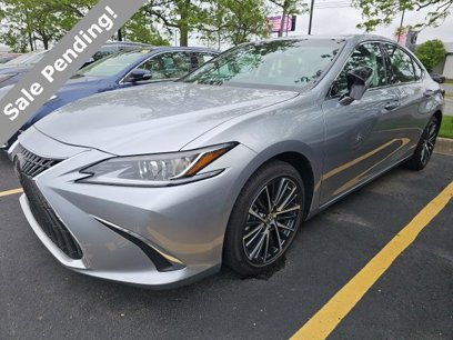 New 2024 Lexus ES 350 w/ Premium Package