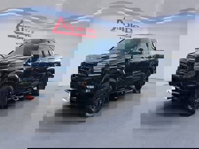 New 2025 Nissan Frontier PRO-4X w/ Pro Convenience Package