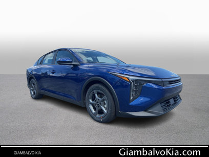 New 2025 Kia K4 LXS