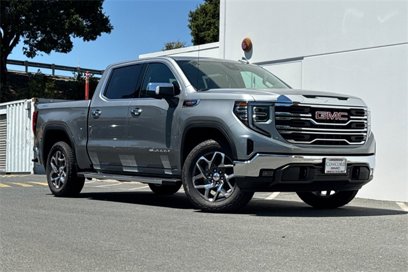 New 2025 GMC Sierra 1500 SLT w/ SLT Premium Package
