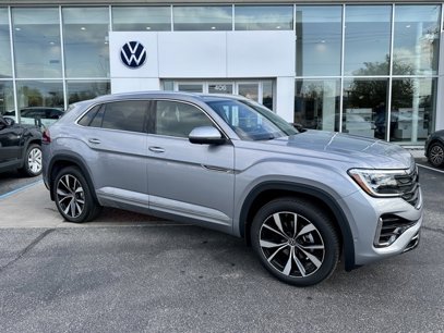 New 2025 Volkswagen Atlas Cross Sport SEL Premium R-Line