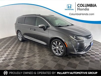 Used 2019 Chrysler Pacifica Limited w/ Advanced Safetytec Group