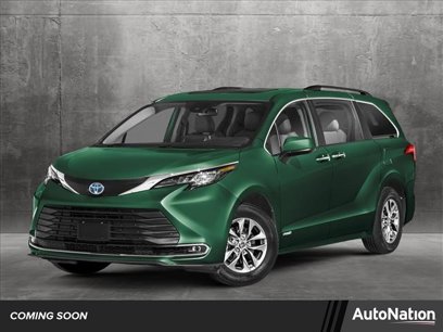 New 2025 Toyota Sienna XLE