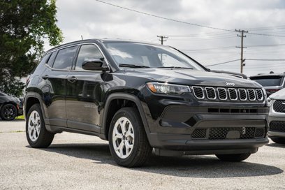 New 2025 Jeep Compass Sport