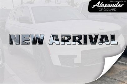 Used 2023 Jeep Grand Cherokee L Laredo
