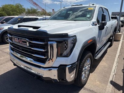 Used 2024 GMC Sierra 2500 SLT w/ SLT Premium Package