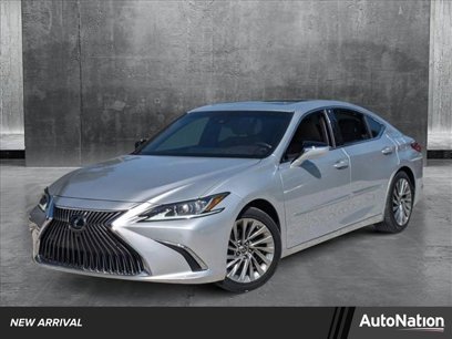 Used 2019 Lexus ES 350 Ultra Luxury w/ Accessory Package