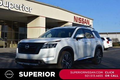 New 2025 Nissan Pathfinder Platinum w/ Black Appearance Package