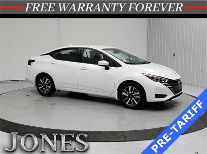 New 2025 Nissan Versa SV w/ Trunk Package