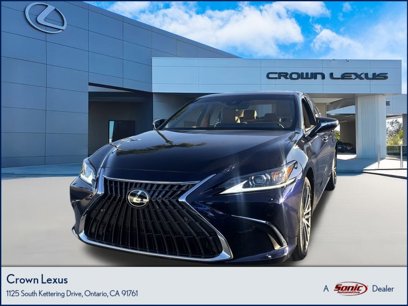 New 2025 Lexus ES 350 w/ Premium Package