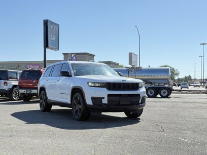 Used 2023 Jeep Grand Cherokee L Laredo